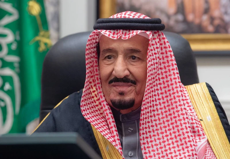 سيدي خادم الحرمين الشريفين يرأس جلسة مجلس الوزراء عبر الاتصال المرئي - صورة 3