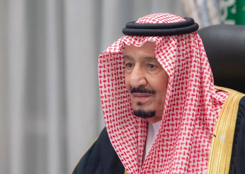 سيدي خادم الحرمين الشريفين يرأس جلسة مجلس الوزراء عبر الاتصال المرئي - صورة 3