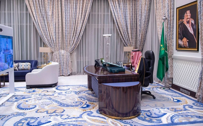 سيدي خادم الحرمين الشريفين يرأس جلسة مجلس الوزراء عبر الاتصال المرئي - صورة 3