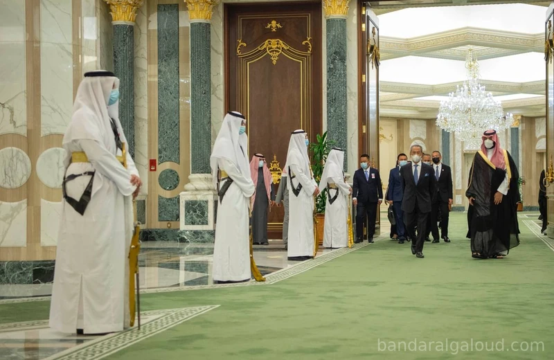 سمو سيدي ولي العهد يجتمع مع رئيس الوزراء الماليزي - صورة 9
