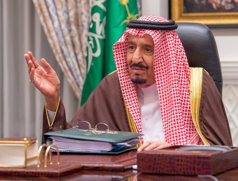 سيدي خادم الحرمين الشريفين يرأس اجتماع مجلس إدارة دارة الملك عبدالعزيز - صورة 5