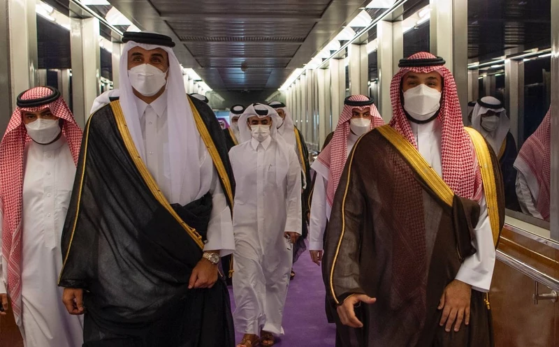 سمو سيدي ولي العهد يستقبل سمو أمير دولة قطر الشيخ تميم بن حمد - صورة 3