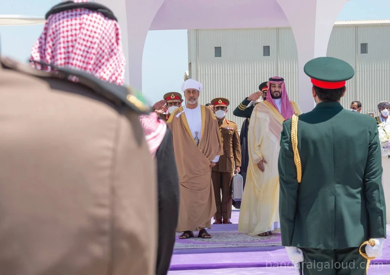 سيدي خادم الحرمين الشريفين يستقبل جلالة سلطان عُمان. السلطان هيثم يزور المملكة - صورة 3