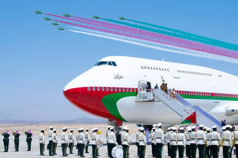 سيدي خادم الحرمين الشريفين يستقبل جلالة سلطان عُمان. السلطان هيثم يزور المملكة - صورة 12