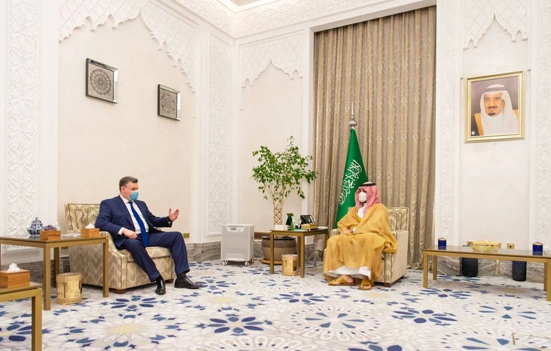 سمو سيدي ولي العهد يستقبل رئيس لجنة الشؤون الدولية بمجلس الدوما الروسي - صورة 2