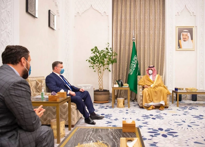 سمو سيدي ولي العهد يستقبل رئيس لجنة الشؤون الدولية بمجلس الدوما الروسي - صورة 3