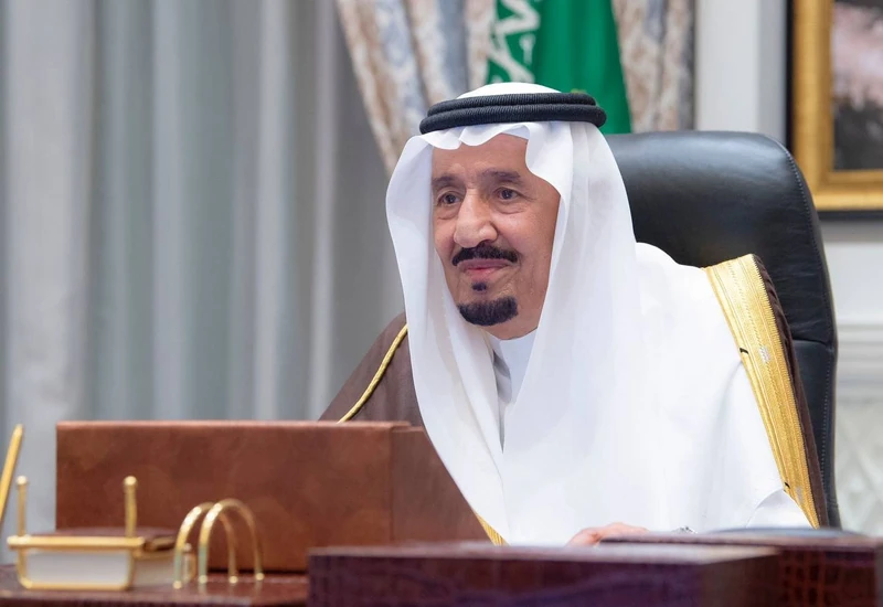 سفراء دول شقيقة وصديقة يقدمون أوراق اعتمادهم أمام سيدي خادم الحرمين الشريفين - صورة 2