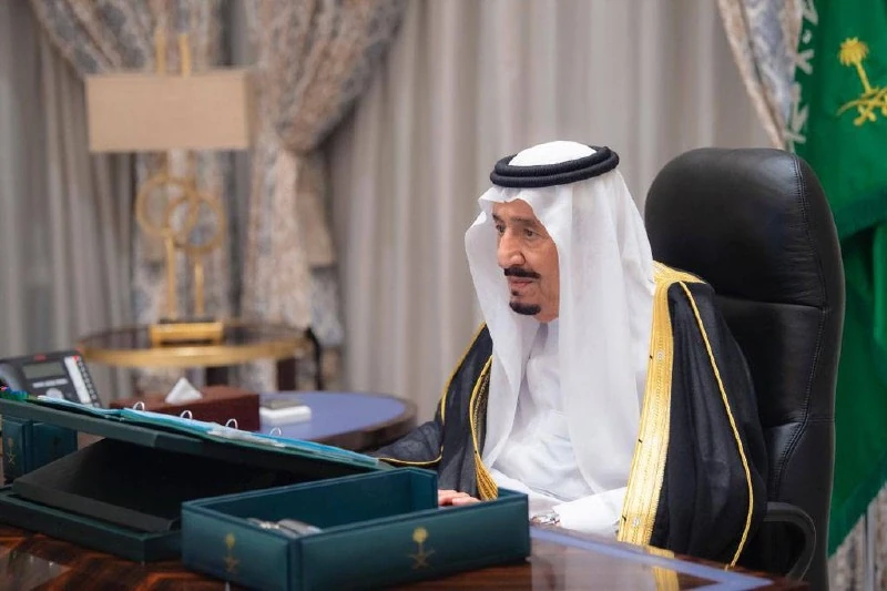 وزير الصحة يؤدي القسم أمام سيدي خادم الحرمين الشريفين - صورة 4