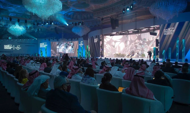 سمو سيدي ولي العهد يحضر أعمال منتدى مبادرة مستقبل الاستثمار بالرياض - صورة 3