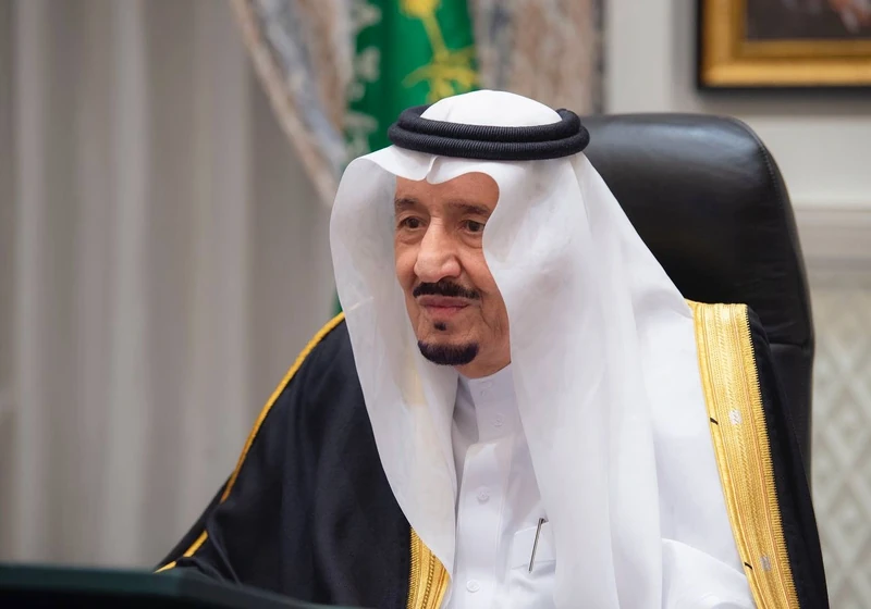سيدي خادم الحرمين الشريفين يرأس جلسة مجلس الوزراء عبر الاتصال المرئي - صورة 4