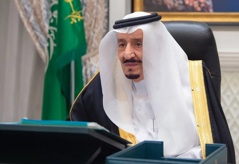 سيدي خادم الحرمين الشريفين يرأس جلسة مجلس الوزراء عبر الاتصال المرئي - صورة 2