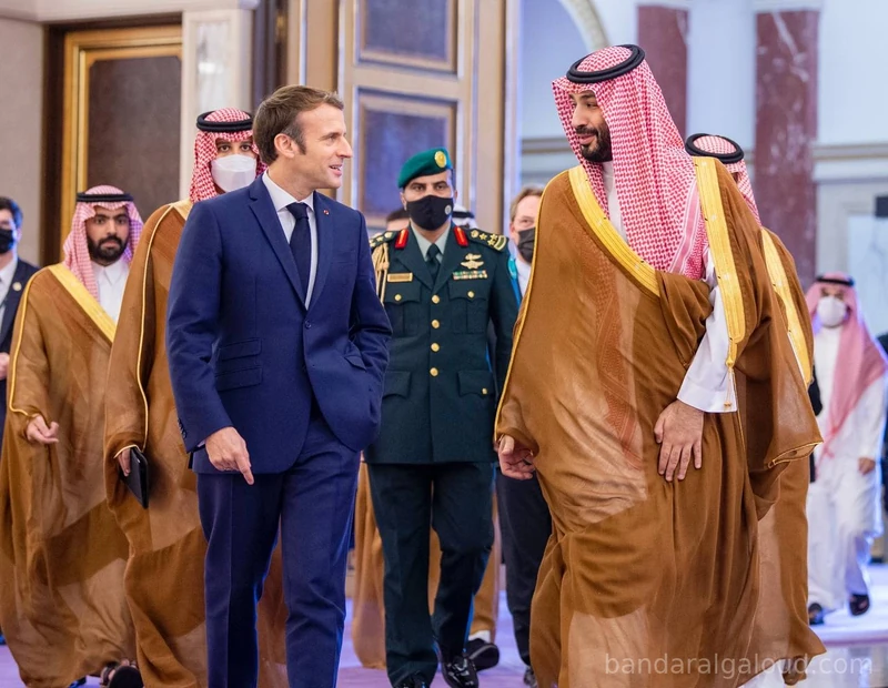 سمو سيدي ولي العهد يستقبل الرئيس الفرنسي إيمانويل ماكرون في جدة - صورة 2