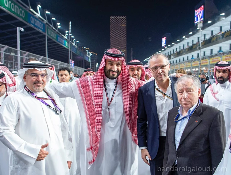 سمو سيدي ولي العهد يشهد سباق جائزة السعودية الكبرى STC للفورمولا 1 - صورة 2