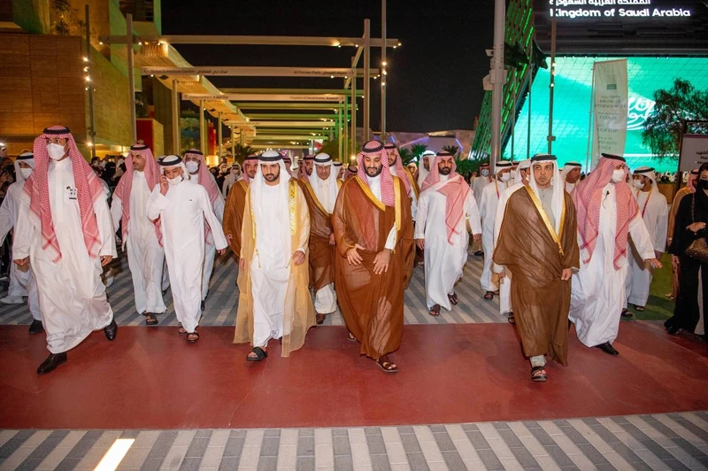 سمو سيدي ولي العهد يزور الجناح السعودي في معرض إكسبو 2020 - صورة 6