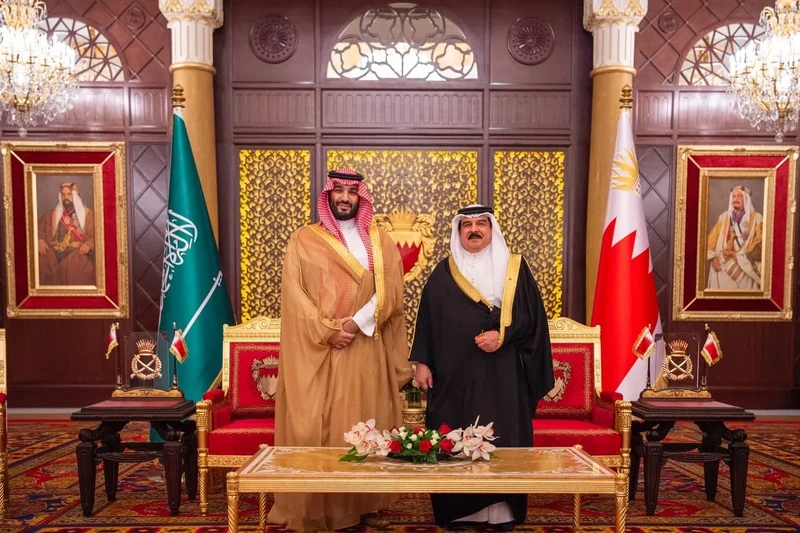 مراسم استقبال رسمية لسمو سيدي ولي العهد في قصر الصخير في العاصمة البحرينية المنامة بمناسبة زيارته الرسمية - صورة 9