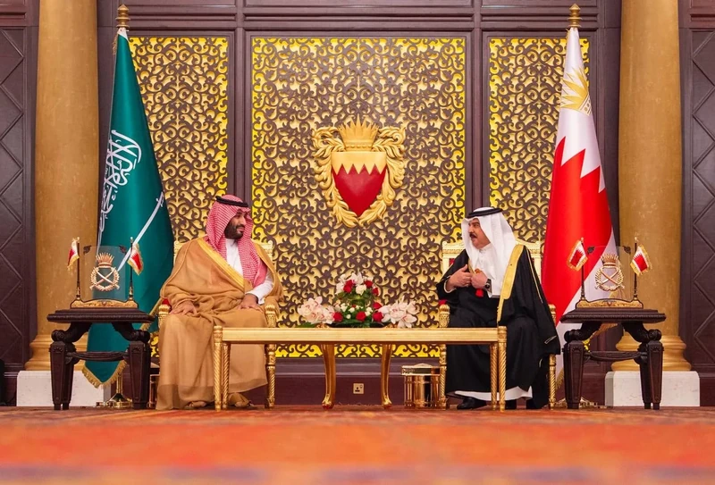 مراسم استقبال رسمية لسمو سيدي ولي العهد في قصر الصخير في العاصمة البحرينية المنامة بمناسبة زيارته الرسمية - صورة 19