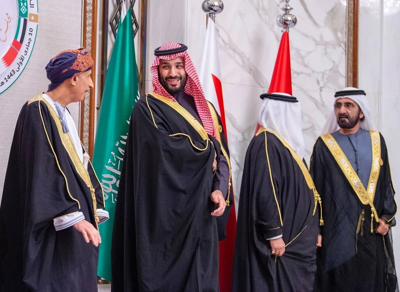أصحاب الجلالة والسمو قادة ورؤساء وفود دول مجلس التعاون خلال أعمال اجتماع الدورة 42 للمجلس الأعلى. - صورة 12