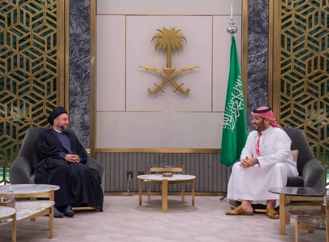 سمو سيدي ولي العهد يستقبل زعيم تيار الحكمة في جمهورية العراق