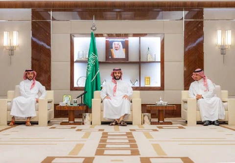 سمو سيدي ولي العهد يستقبل لاعبي المنتخب السعودي المشاركين في كأس العالم