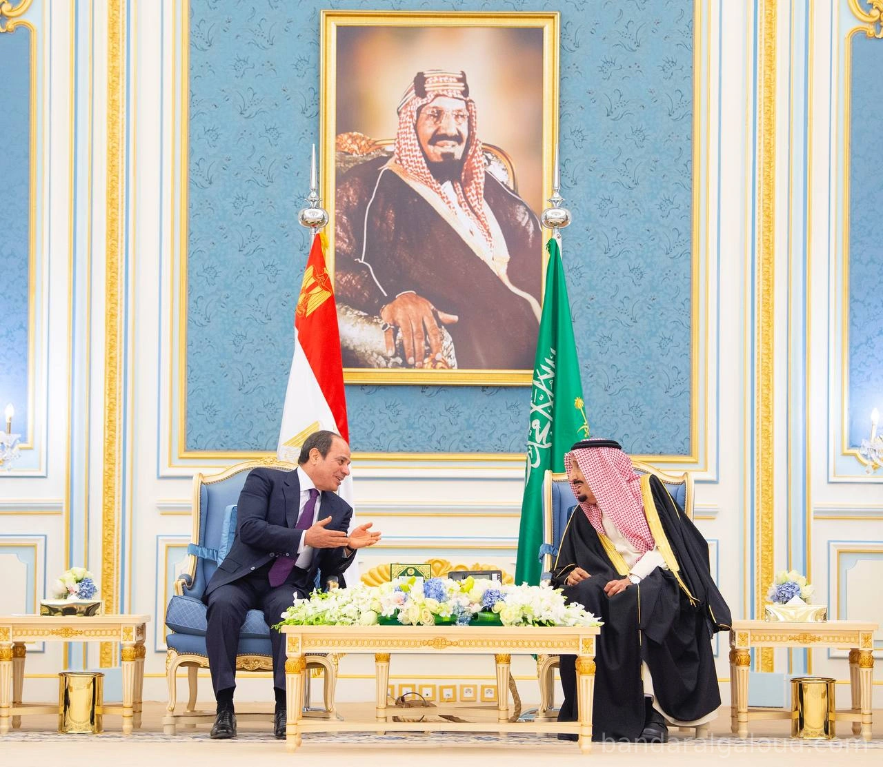 سيدي خادم الحرمين الشريفين يستقبل رئيس جمهورية مصر العربية ويقيم مأدبة غداء تكريماً لفخامته - صورة 1