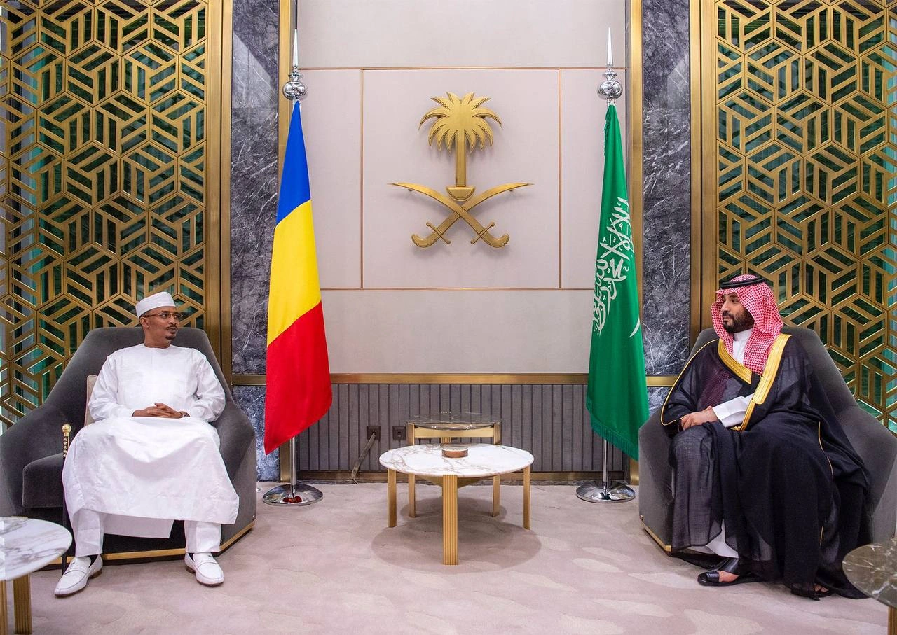 سمو سيدي ولي العهد يلتقي فخامة رئيس المجلس العسكري الانتقالي في تشاد - صورة 1