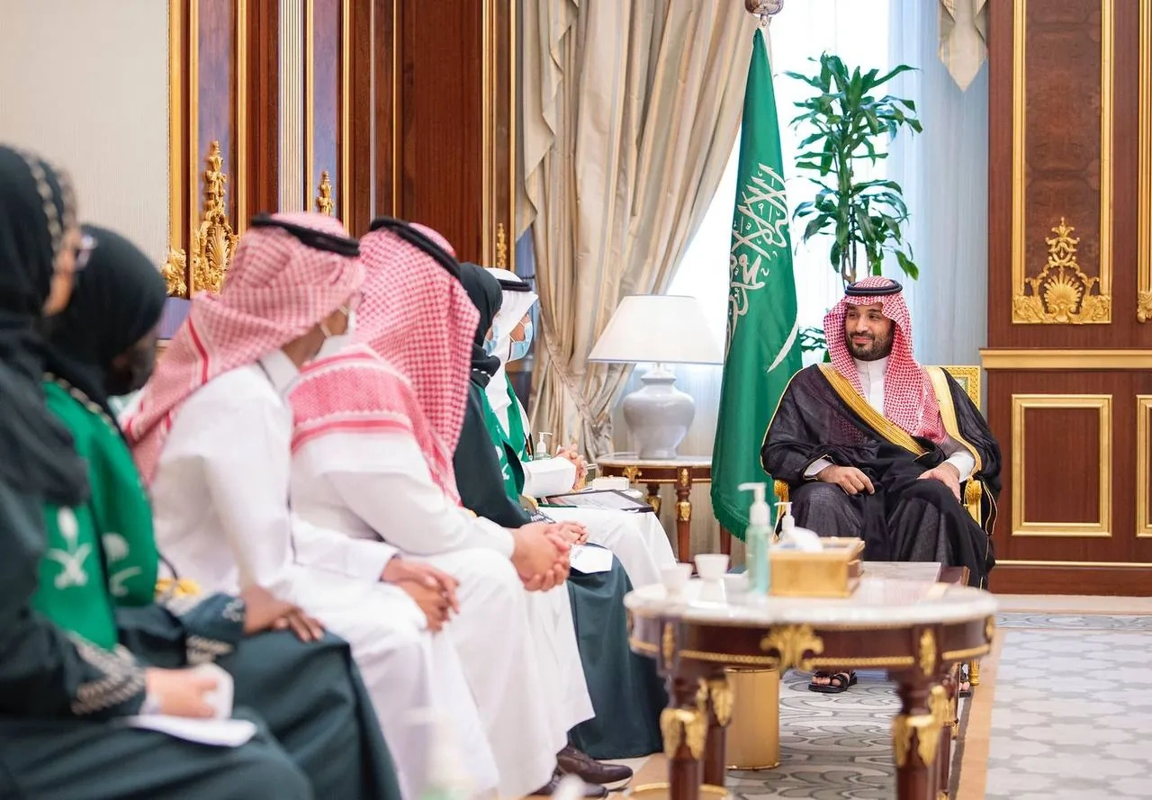 سمو سيدي ولي العهد يستقبل وفد موهبة والطلبة الفائزين في معرض آيسف 2022 - صورة 1