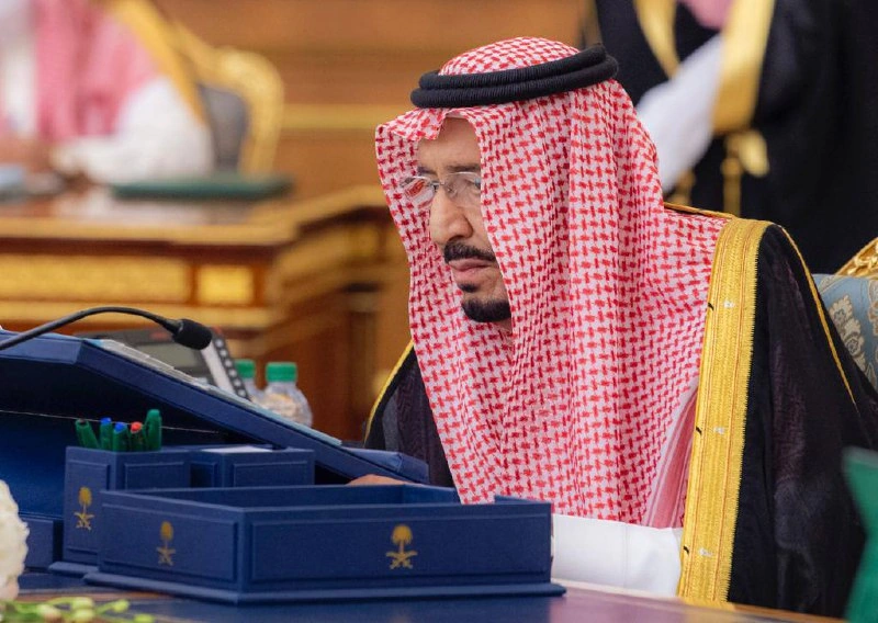 سيدي خادم الحرمين الشريفين يرأس جلسة مجلس الوزراء - صورة 1