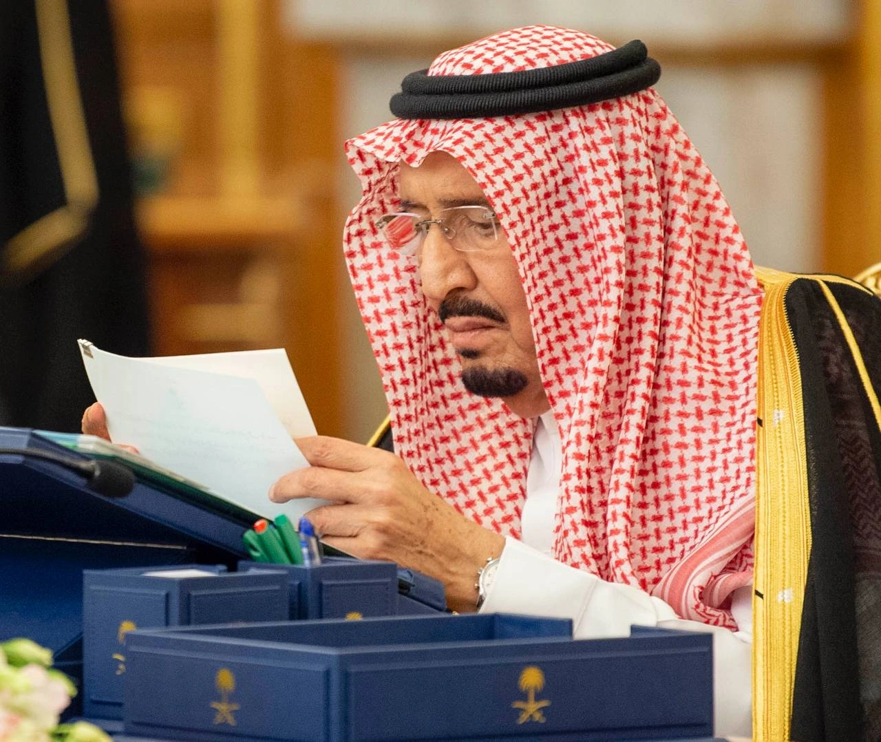 سيدي خادم الحرمين الشريفين يرأس جلسة مجلس الوزراء في قصر السلام بجدة - صورة 1