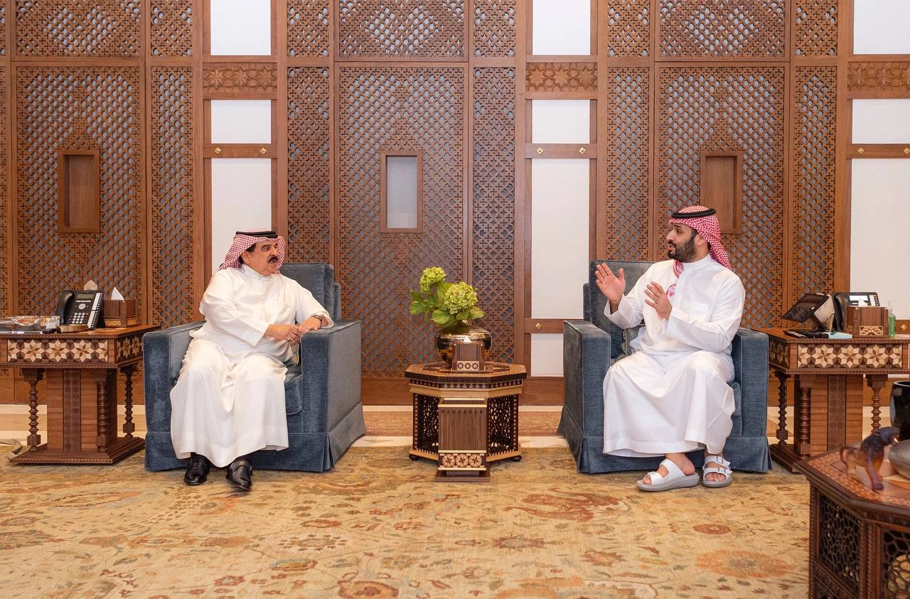 سمو سيدي ولي العهد يستقبل ملك مملكة البحرين ويقيم مأدبة عشاء تكريماً له - صورة 1