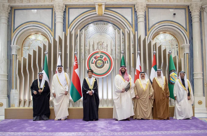 سمو سيدي ولي العهد يستقبل قادة ورؤساء وفود دول مجلس التعاون لدول الخليج العربية - صورة 1