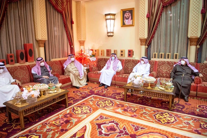 سيدي خادم الحرمين الشريفين يستقبل جلالة ملك مملكة البحرين ويقيم مأدبة غداء تكريماً لجلالته - صورة 3