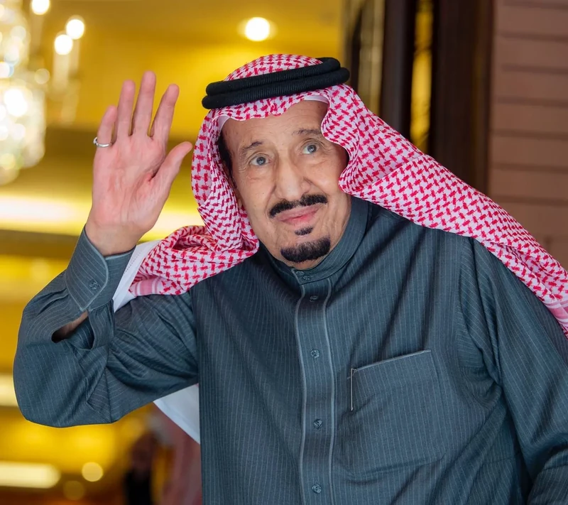 سيدي خادم الحرمين الشريفين يستقبل جلالة ملك مملكة البحرين ويقيم مأدبة غداء تكريماً لجلالته - صورة 12