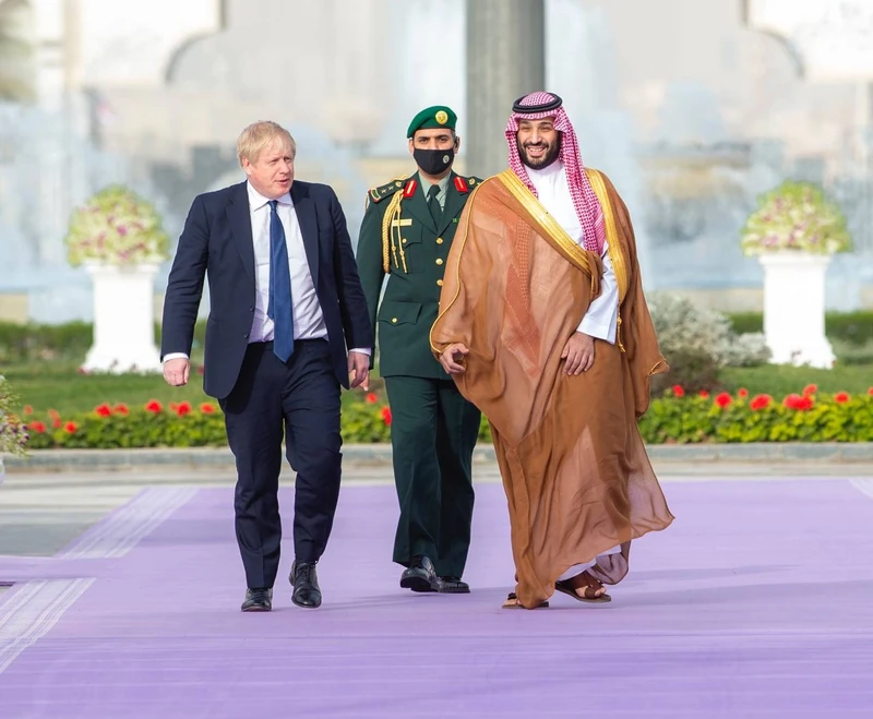 سمو سيدي ولي العهد يستقبل دولة رئيس وزراء بريطانيا وقد أجريت لدولته مراسم استقبال رسمية - صورة 6