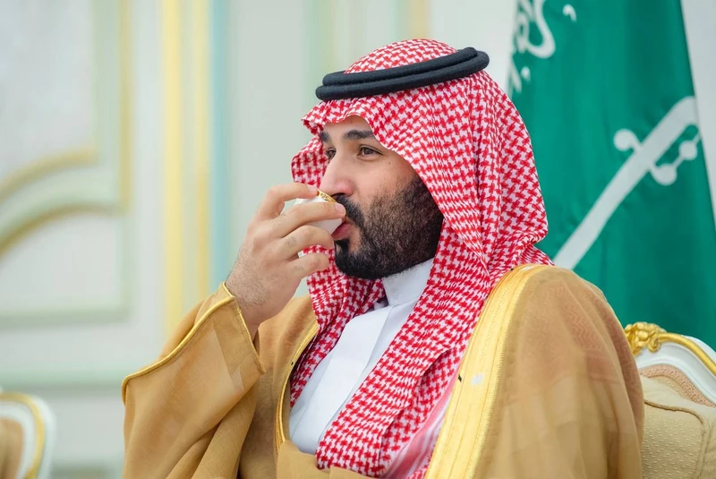 سمو سيدي ولي العهد يستقبل أصحاب الفضيلة والعلماء والمواطنين بالمدينة المنورة - صورة 10