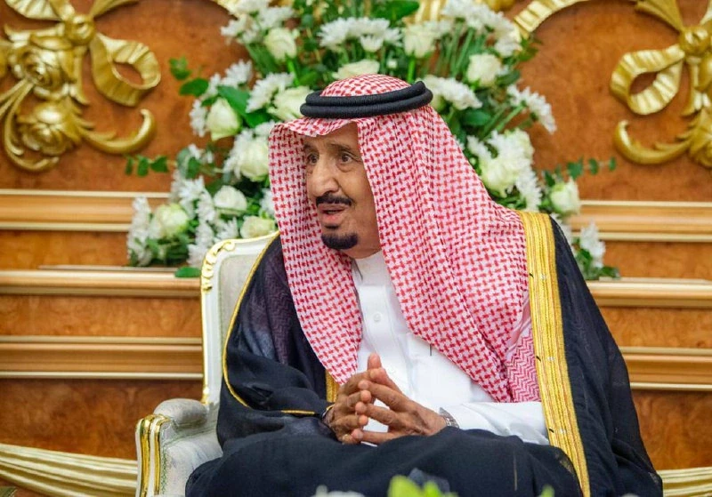 سيدي خادم الحرمين الشريفين يستقبل عميد ورؤساء السلك الدبلوماسي - صورة 2