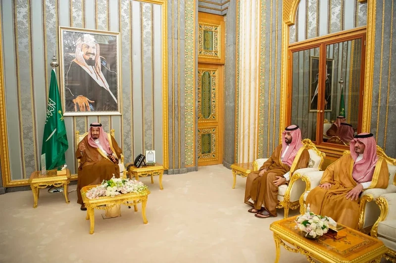 سيدي خادم الحرمين الشريفين يستقبل أصحاب السمو أمراء المناطق بمناسبة اجتماعهم السنوي التاسع والعشرين - صورة 14