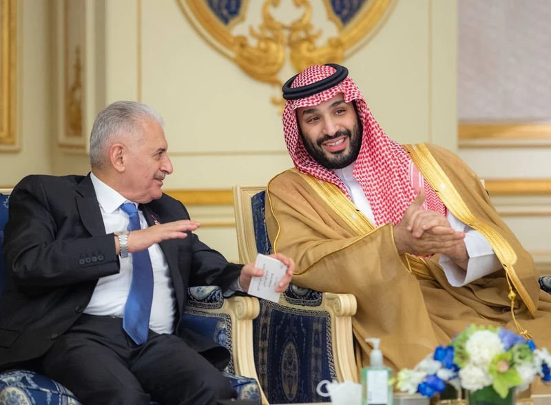 سيدي خادم الحرمين الشريفين يستقبل فخامة رئيس جمهورية تركيا ويقيم مأدبة عشاء رسمية تكريما له - صورة 14