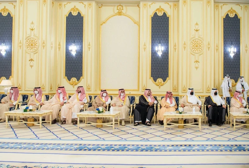 سيدي خادم الحرمين الشريفين يستقبل فخامة رئيس جمهورية تركيا ويقيم مأدبة عشاء رسمية تكريما له - صورة 20