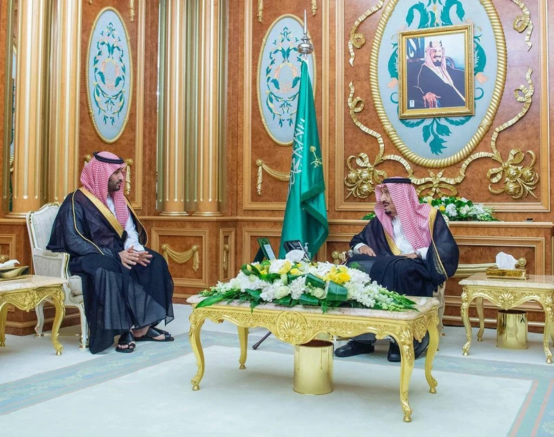 الأمير سعود بن عبدالرحمن بن ناصر يؤدي القسم أمام سيدي خادم الحرمين الشريفين وبحضور سمو سيدي ولي العهد - صورة 5