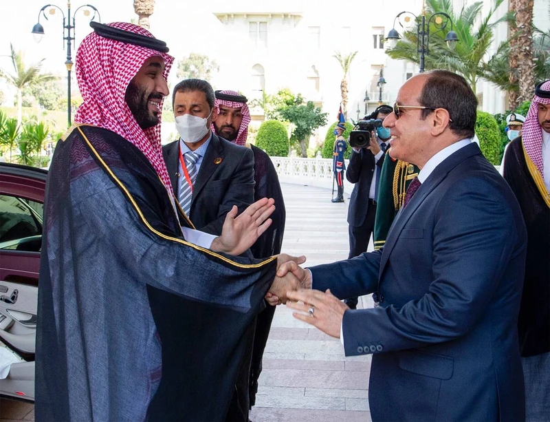 فخامة الرئيس المصري يقيم مراسم استقبال رسمية لسمو سيدي ولي العهد في قصر الاتحادية بالقاهرة. - صورة 2