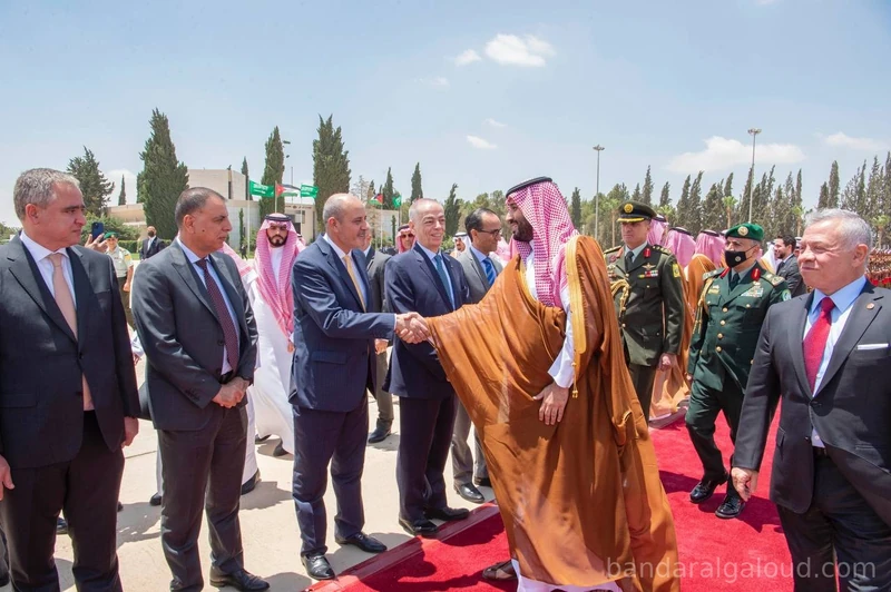سمو سيدي ولي العهد يغادر العاصمة الأردنية عمان وفي مقدمة مودعيه جلالة ملك الأردن - صورة 4