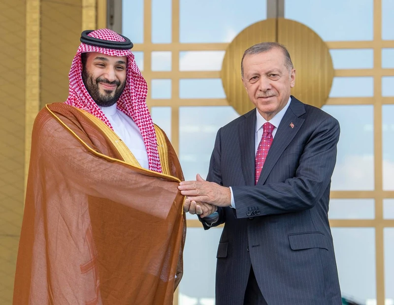 الرئيس التركي يقيم مراسم استقبال رسمية لسمو سيدي ولي العهد في العاصمة التركية أنقرة - صورة 19