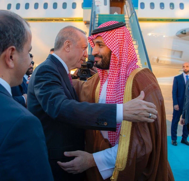 سمو سيدي ولي العهد يغادر العاصمة التركية أنقرة وفي مقدمة مودعيه فخامة رئيس جمهورية تركيا - صورة 6