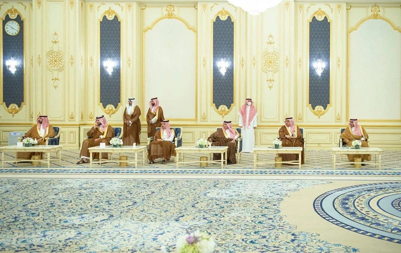 سمو سيدي ولي العهد يجتمع في قصر السلام بجدة مع رئيس وزراء العراق - صورة 3