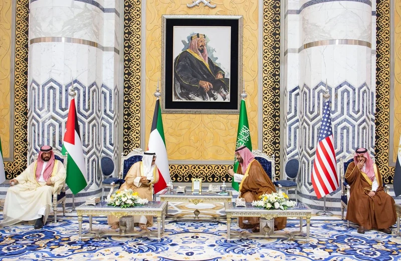 سمو سيدي ولي العهد يستقبل سمو ولي عهد دولة الكويت للمشاركة في قمة جدة - صورة 3