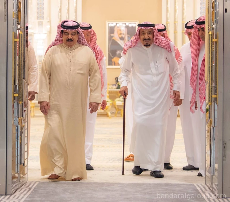 سيدي خادم الحرمين الشريفين يستقبل جلالة ملك مملكة البحرين ويقيم مأدبة غداء تكريماً لجلالته - صورة 10