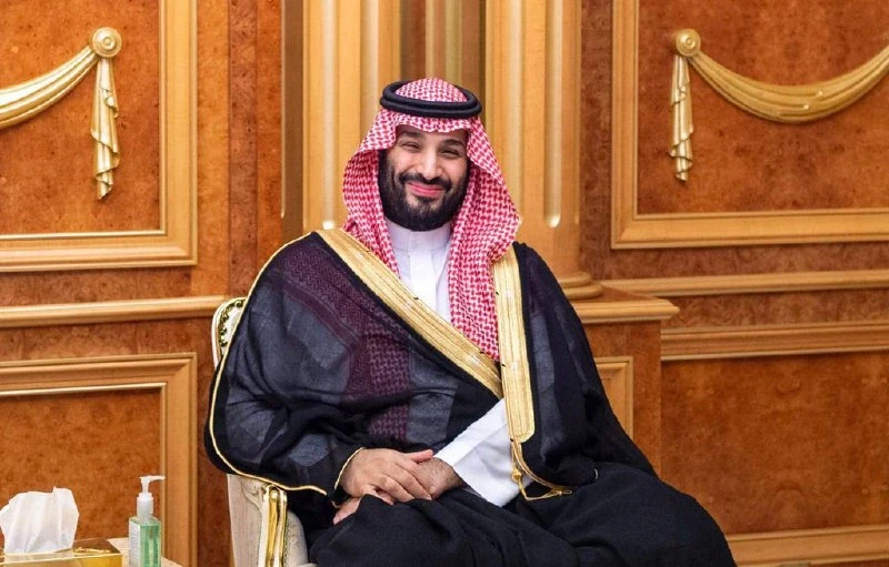 سمو وزير الدفاع ووزير التعليم يؤديان القسم أمام سيدي خادم الحرمين الشريفين وبحضور ولي العهد - صورة 3
