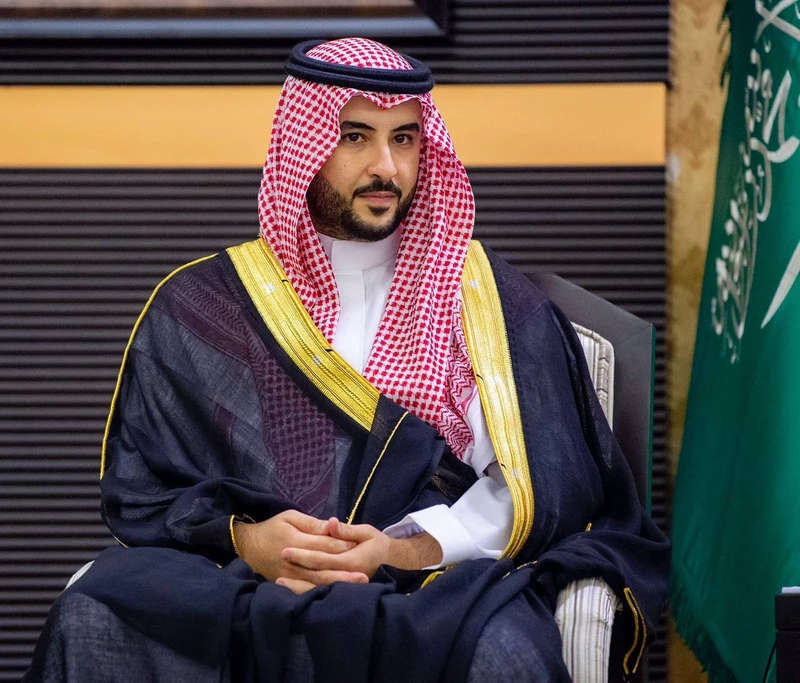 سمو سيدي ولي العهد يلتقي سمو وزير الدفاع وقيادات الوزارة - صورة 5