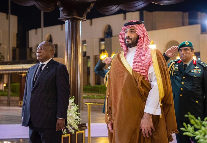 سمو سيدي ولي العهد يستقبل رئيس جنوب أفريقيا ويقيم مراسم استقبال رسمية - صورة 4