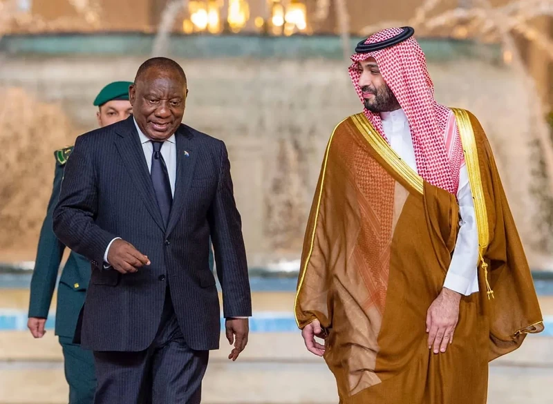 سمو سيدي ولي العهد يستقبل رئيس جنوب أفريقيا ويقيم مراسم استقبال رسمية - صورة 14